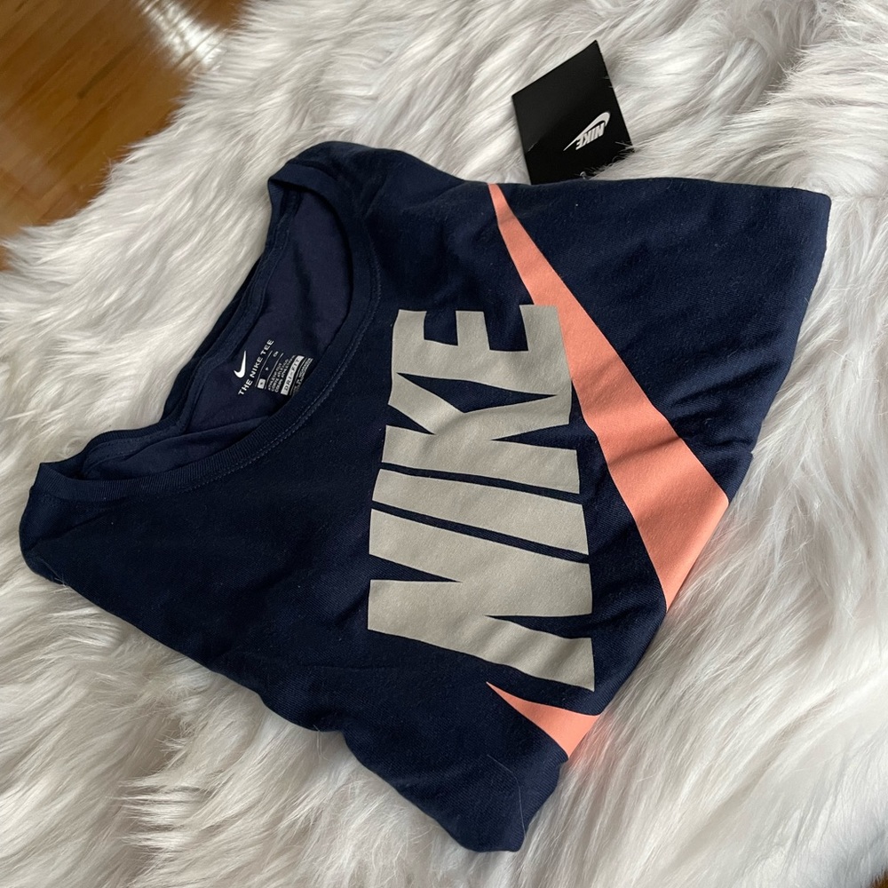 Nike navy tshirt small